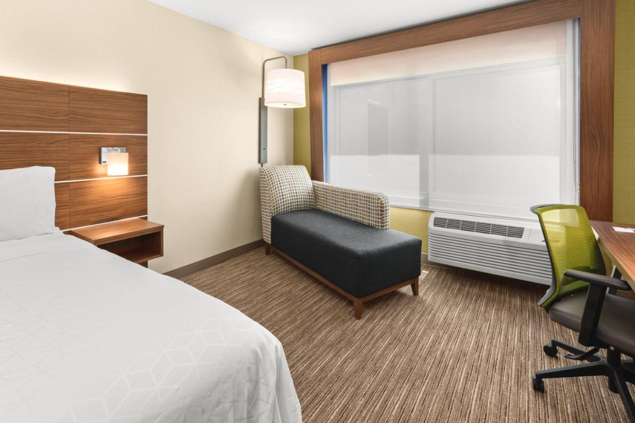 Holiday Inn Express & Suites - Suisun City By Ihg Экстерьер фото