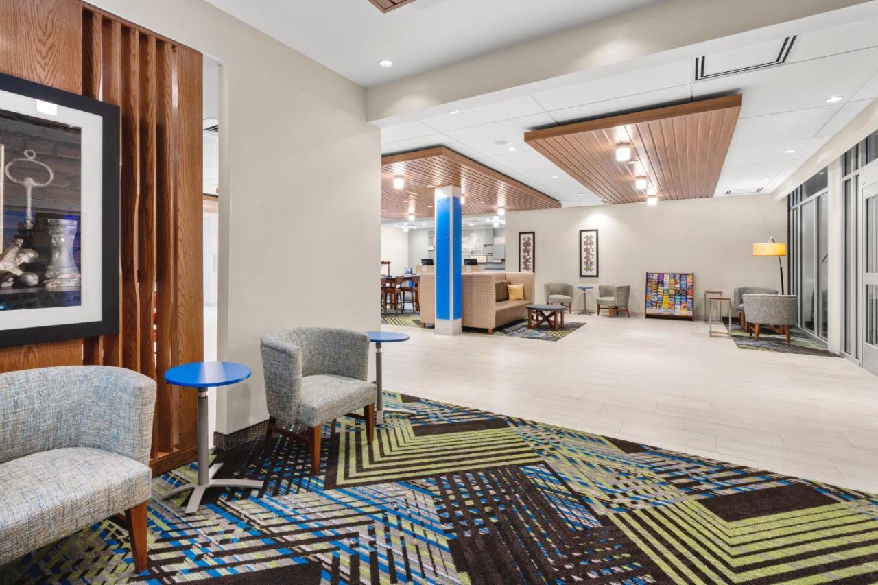 Holiday Inn Express & Suites - Suisun City By Ihg Экстерьер фото