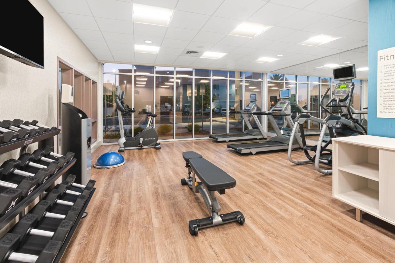Holiday Inn Express & Suites - Suisun City By Ihg Экстерьер фото