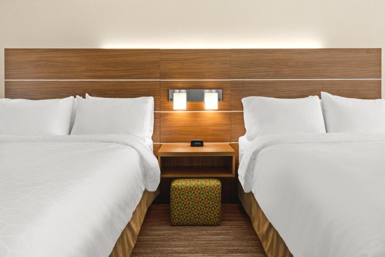 Holiday Inn Express & Suites - Suisun City By Ihg Экстерьер фото