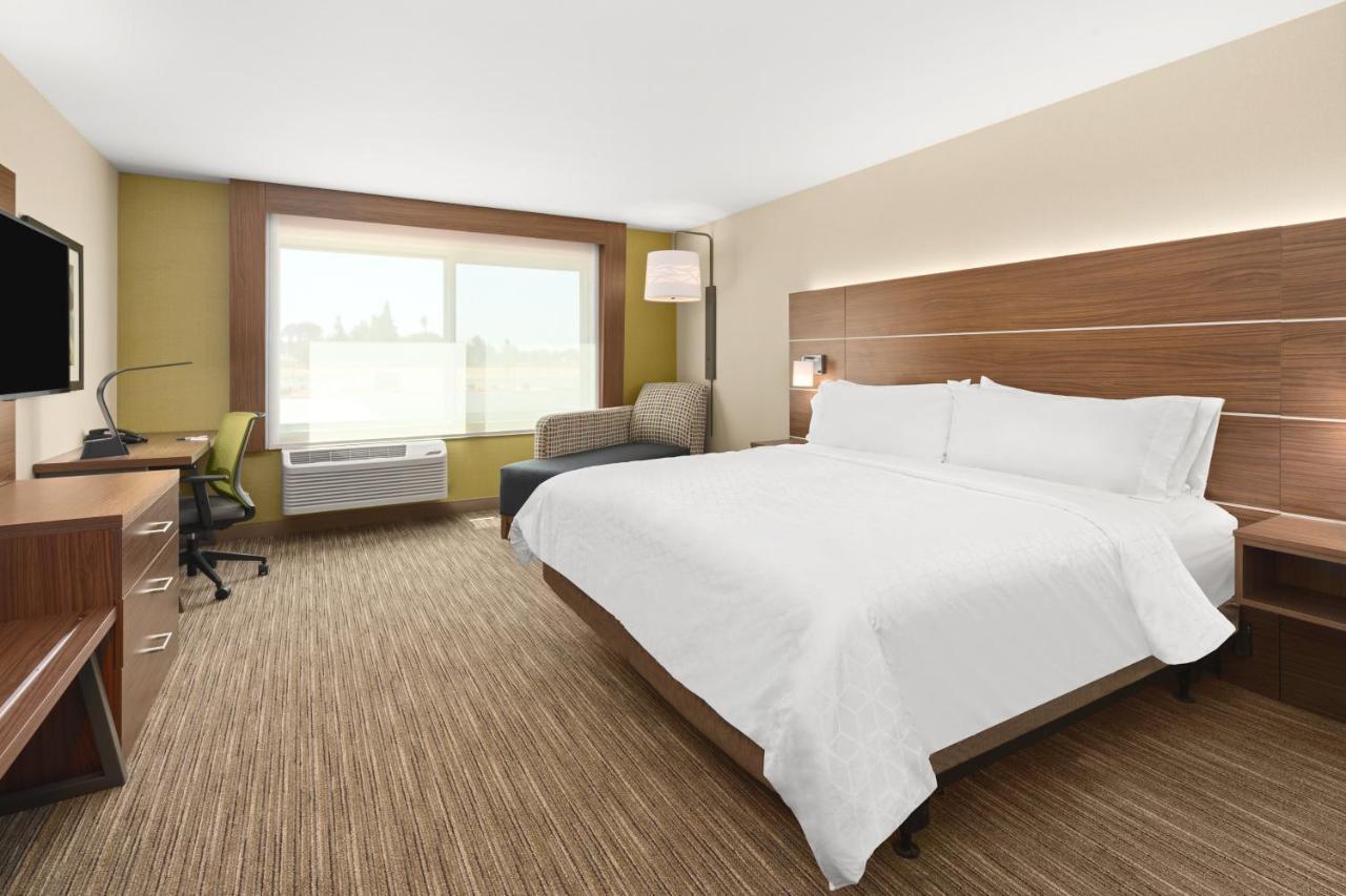 Holiday Inn Express & Suites - Suisun City By Ihg Экстерьер фото